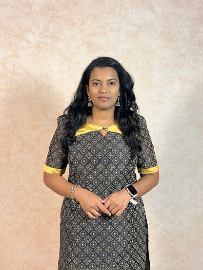 Black and Gold Printed Chanderi Kurti (YM0031)